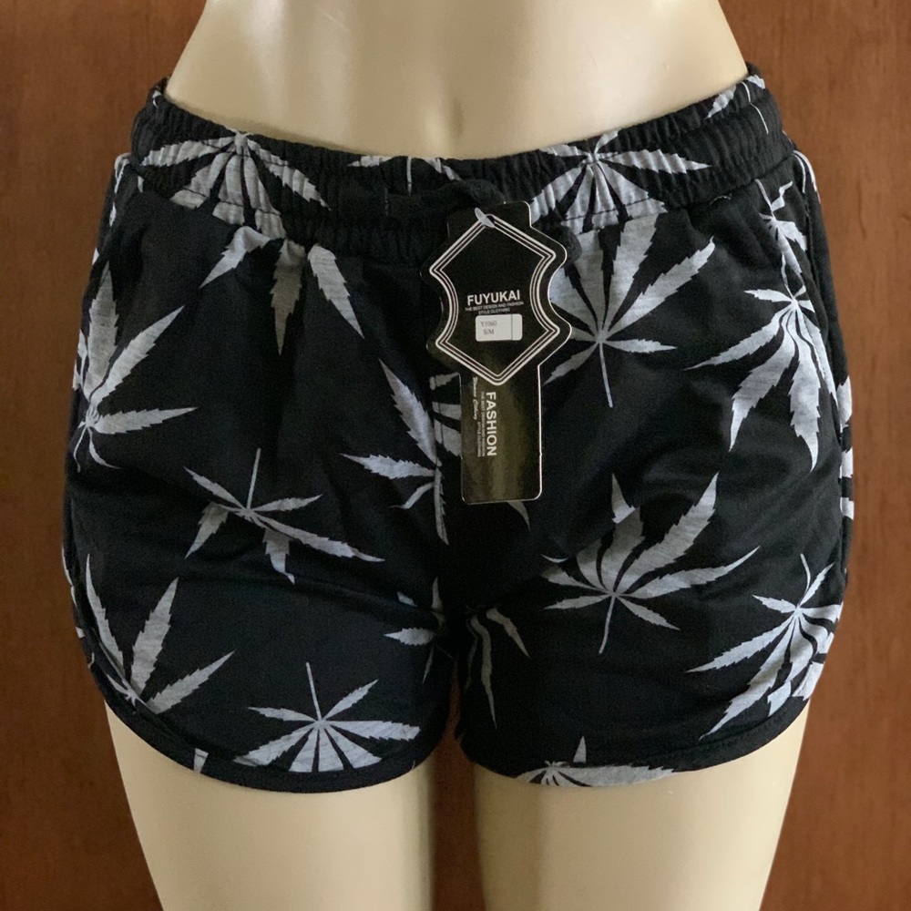 New weed shorts with pockets